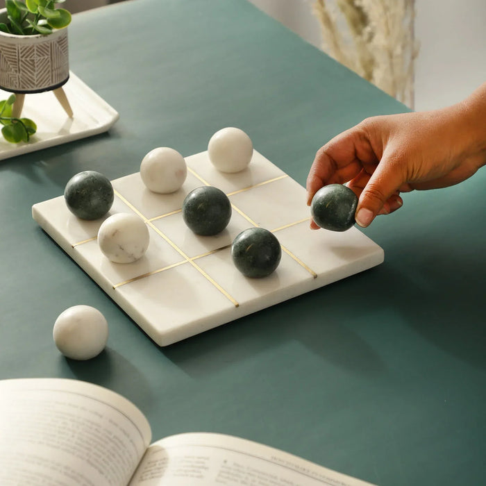 White Marble Tic Tac Toe Game Set - NikkisPride