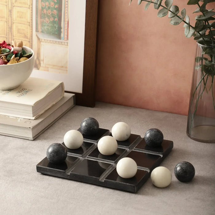 Black Marble Tic Tac Toe Game Set - NikkisPride
