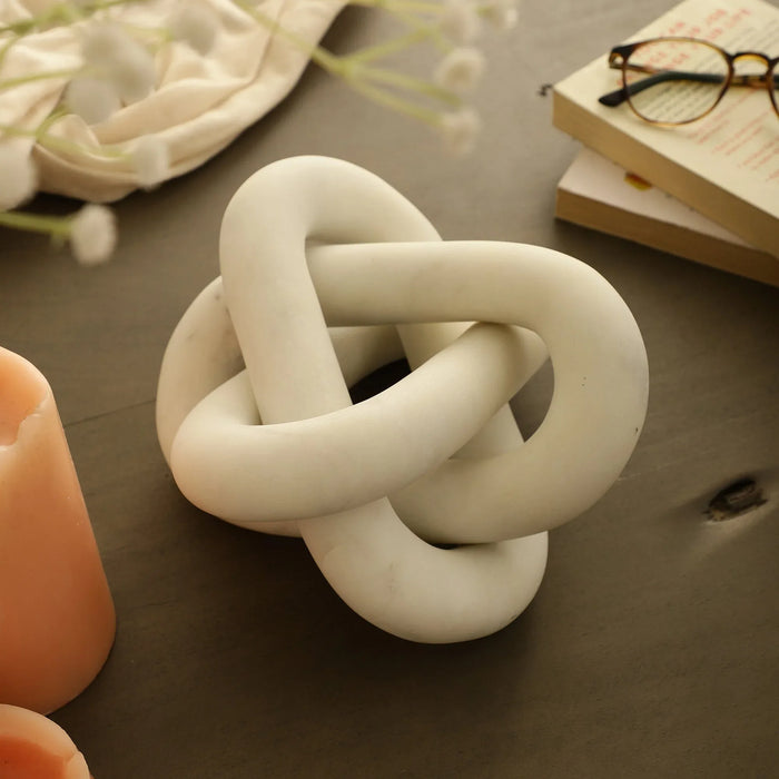 Marble Ruban Sclupture - NikkisPride